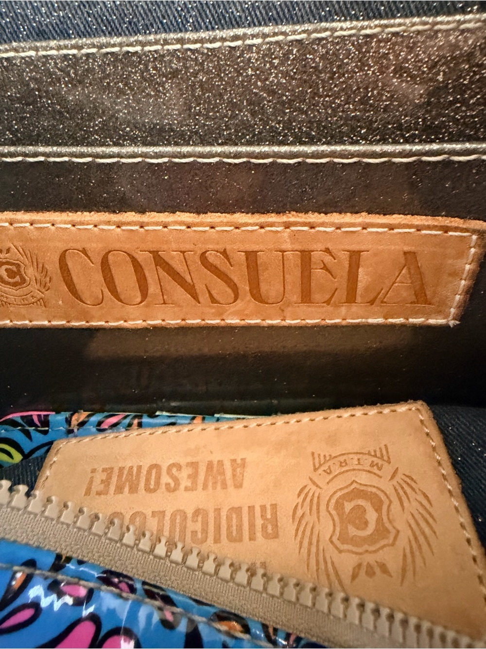 Consuela Downtown Crossbody • Mandy - Picture 4 of 13
